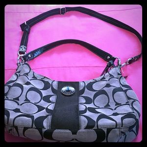 Coach shoulder/crossbody bag